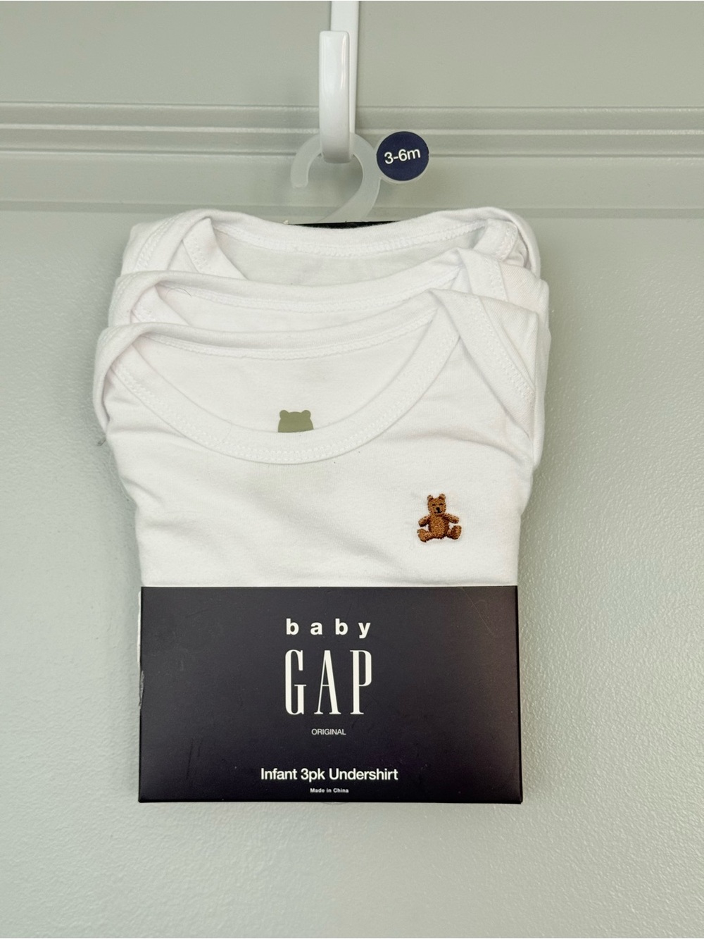 Baby GAP White Infant 3-Pack Onesies / Bodysuits